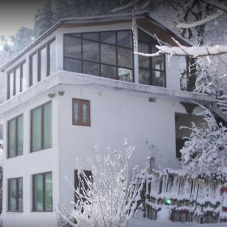 Xra Cottage Joshīmath Eksteriør billede
