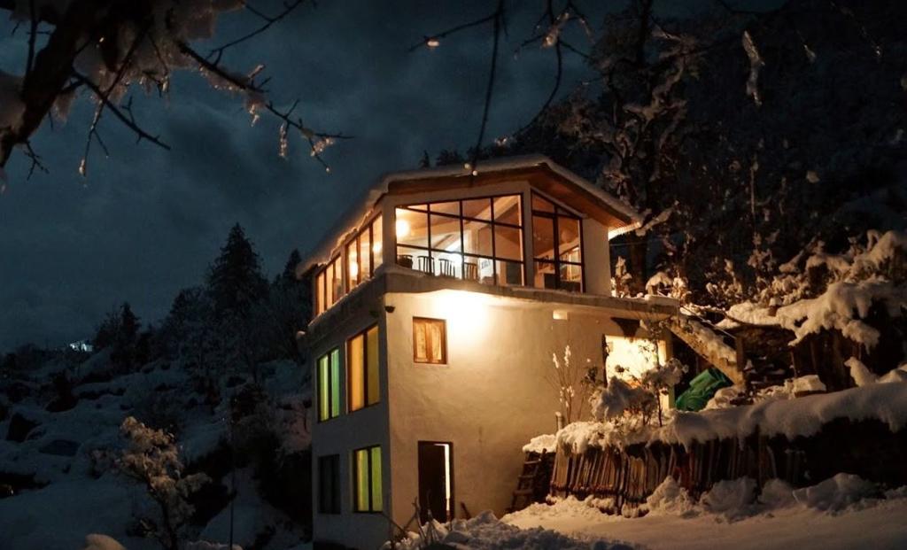 Xra Cottage Joshīmath Eksteriør billede